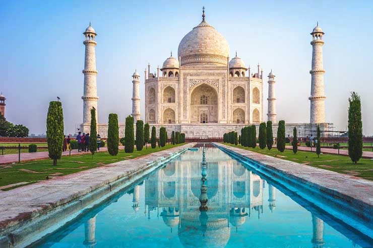 varanasi Prayagraj Ayodhya with Mathura and Vrindavan Tour Package